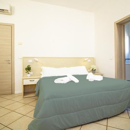 Athena Rooms - Parcheggio Privato Bolonha Exterior foto