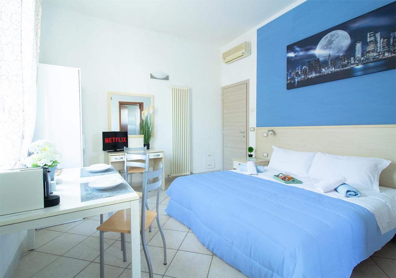Athena Rooms - Parcheggio Privato Bolonha Exterior foto