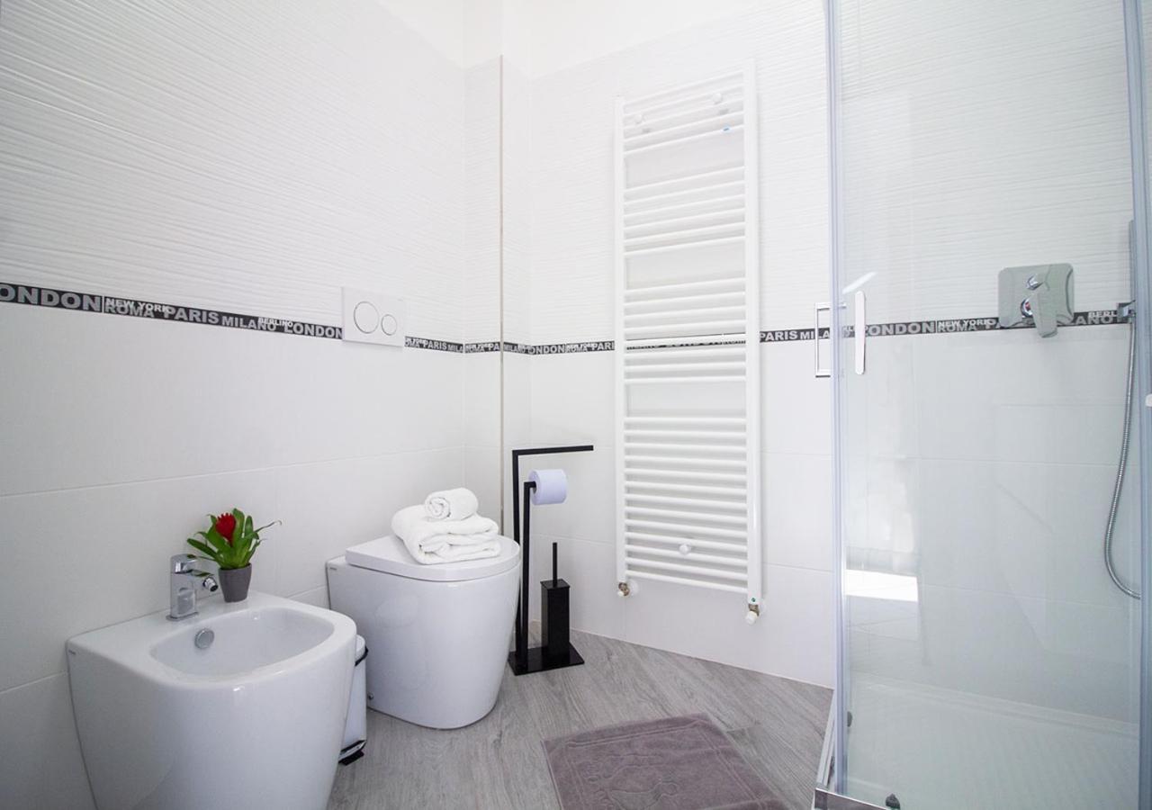 Athena Rooms - Parcheggio Privato Bolonha Exterior foto